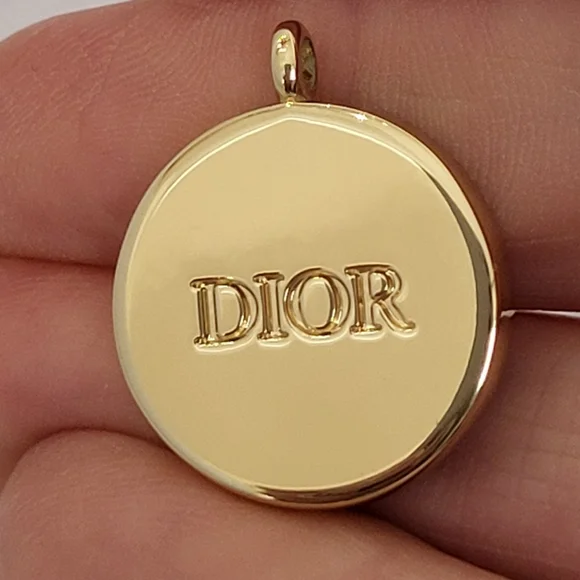 Dior Ja'dore NWOB Gold Tone Pendent With White Fragrance Stone 8mm - Picture 2 of 12